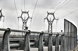 La nuova regolamentazione sui lavori elettrici sotto tensione La nuova regolamentazione sui lavori elettrici sotto tensione