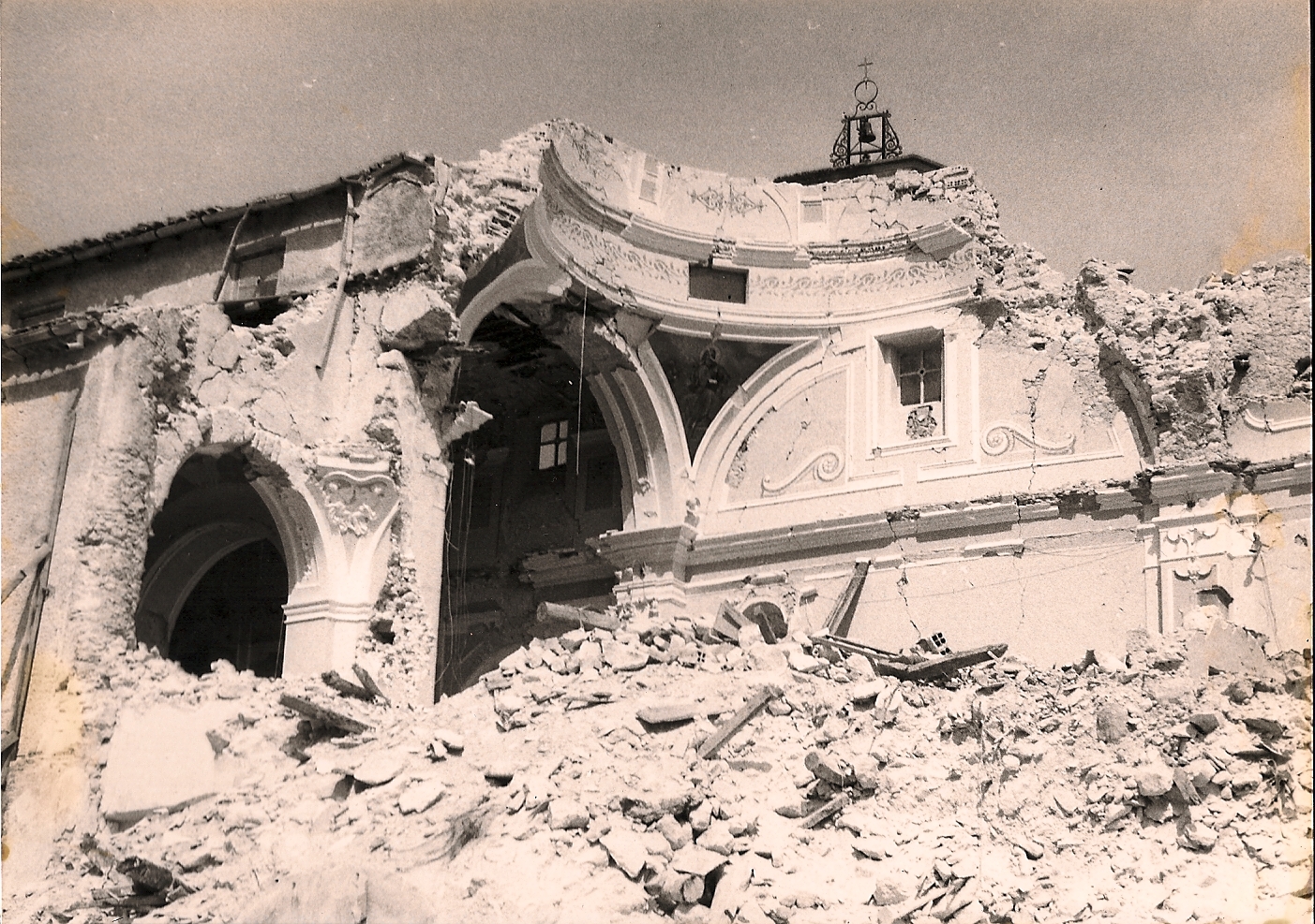 Santomenna Terremoto 1980 Santomenna Terremoto 1980